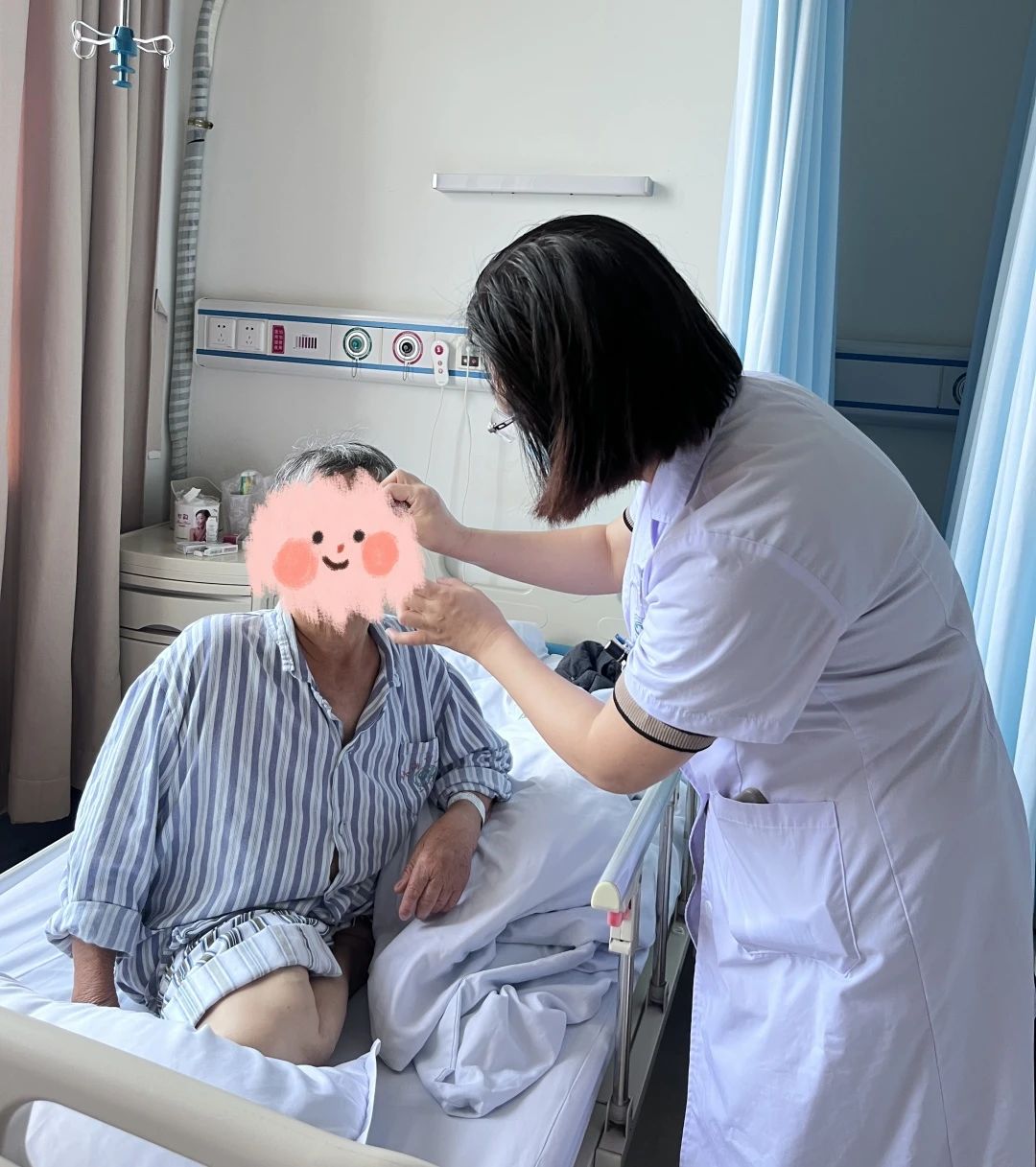 “眼瞎”三年后，她笑了！